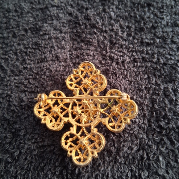 Brooch - Picture 2 of 5